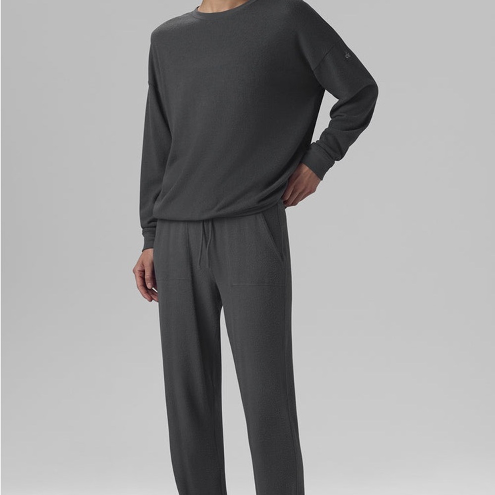 ALO Yoga Soho Pullover + Sweats XS in Dark Olive green
